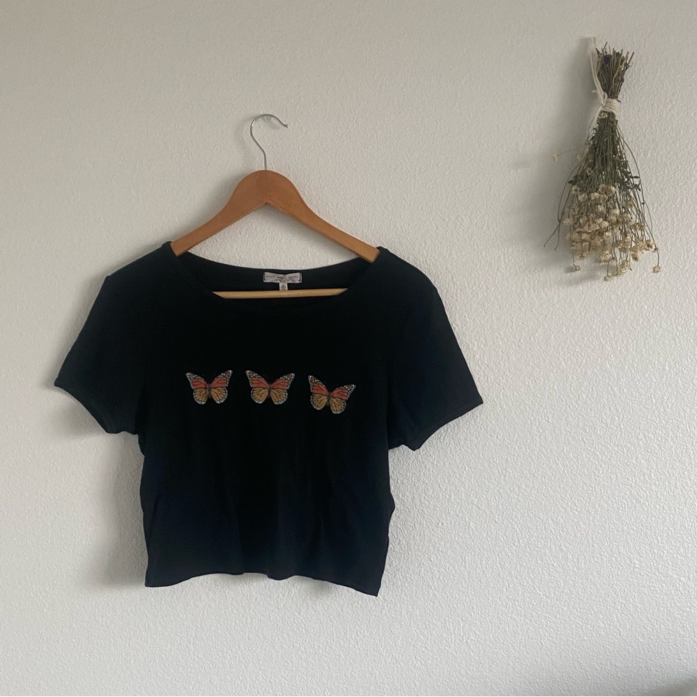 UO baby tee